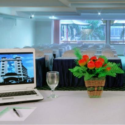 Hotel Madani Medan - Syariah Hotel Exterior photo